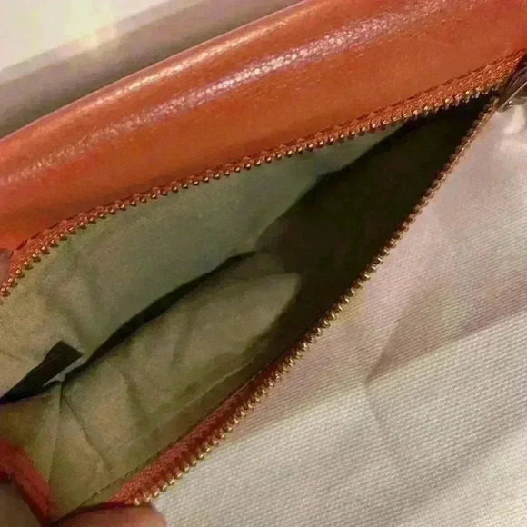 Chloe Long Wallet w/ Box, Authenticity Card and Dust Cover - Picture 9 of 15